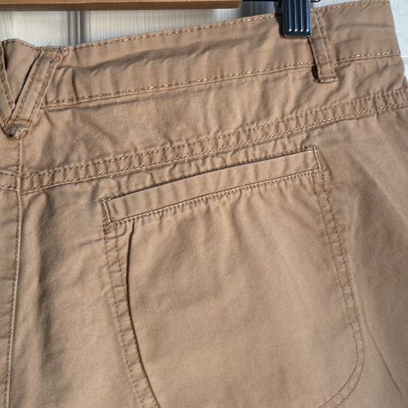 Mountain Warehouse Country to Coast tan khaki shorts with pockets size 10 - Picture 6 of 10